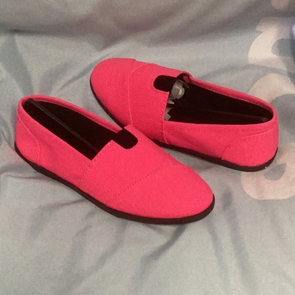 Soda Neon Pink Casual Flat Shoes